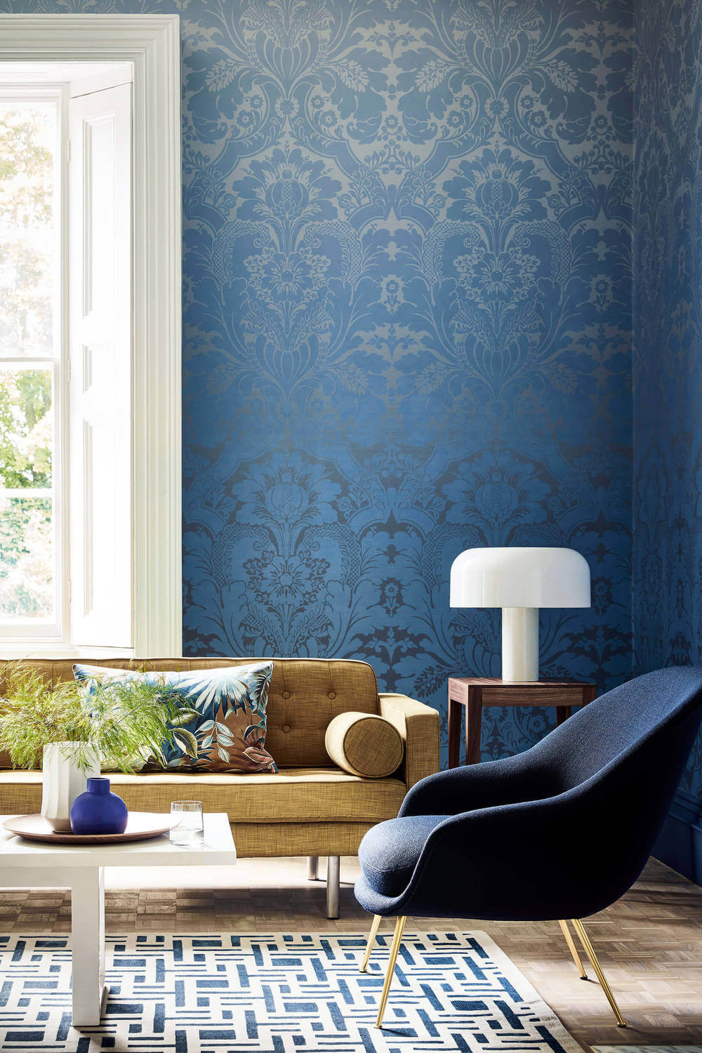 Behang Little Greene London Wallpapers V St James Park Cobalt Fade 2