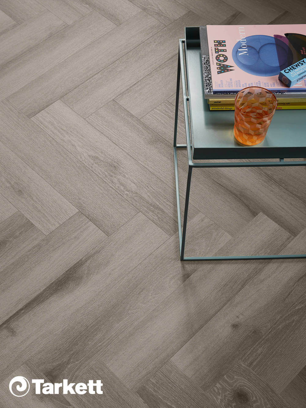 Tarkett iD Inspiration 70 - PVC Plak Visgraat Forest Oak Smoke - L 60 cm x B 12 cm 2